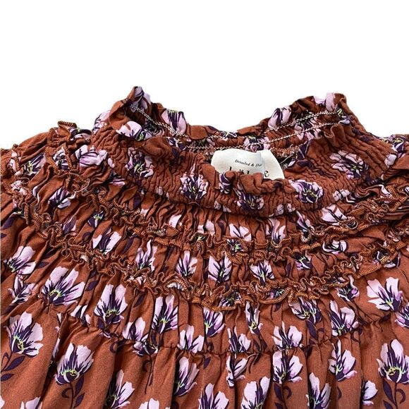 BOHME Flowy Floral Mock Neck Ruched Blouse Size XS - Picture 3 of 6